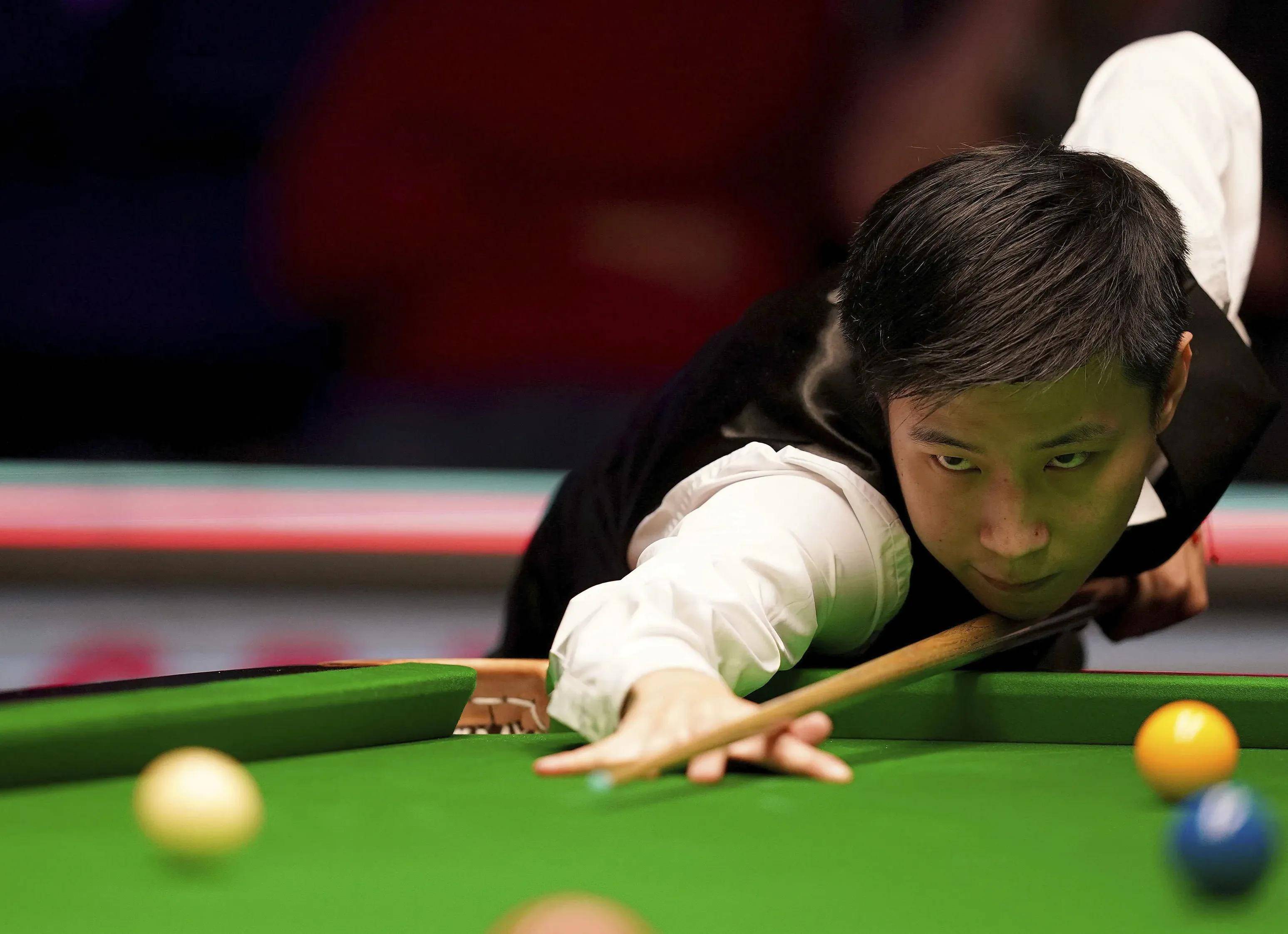 的三角关系 的三角关系